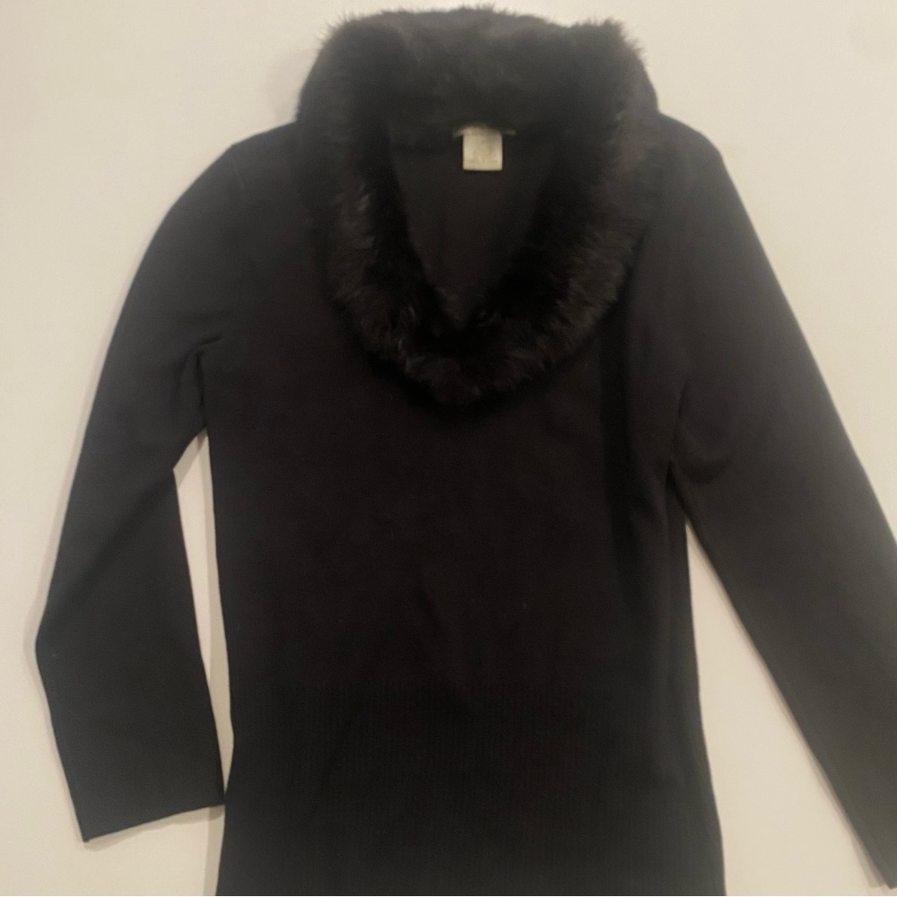 Black V Neck Knit Top with Removable Fur Collar